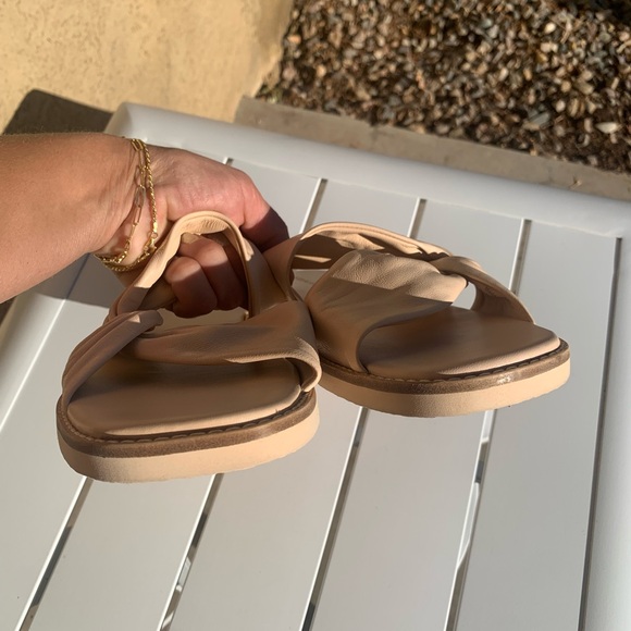 New VINCE vanilla cream soft leather slip on shoes size 11M - Picture 6 of 10